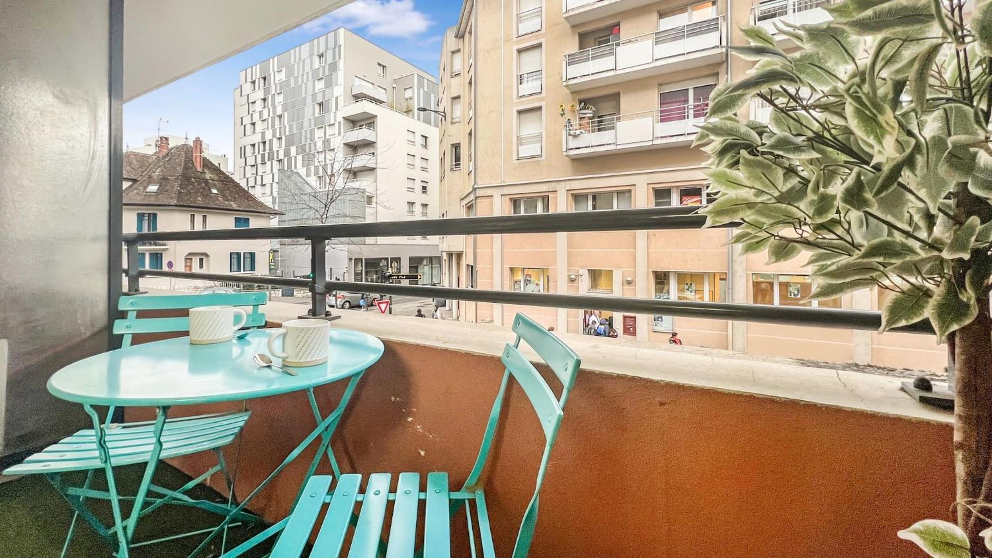 Homey Wild - Proche Gare Et Tram - Proche Centre - Balcon Prive - Parking Prive - Wifi Gratuit Annemasse Luaran gambar