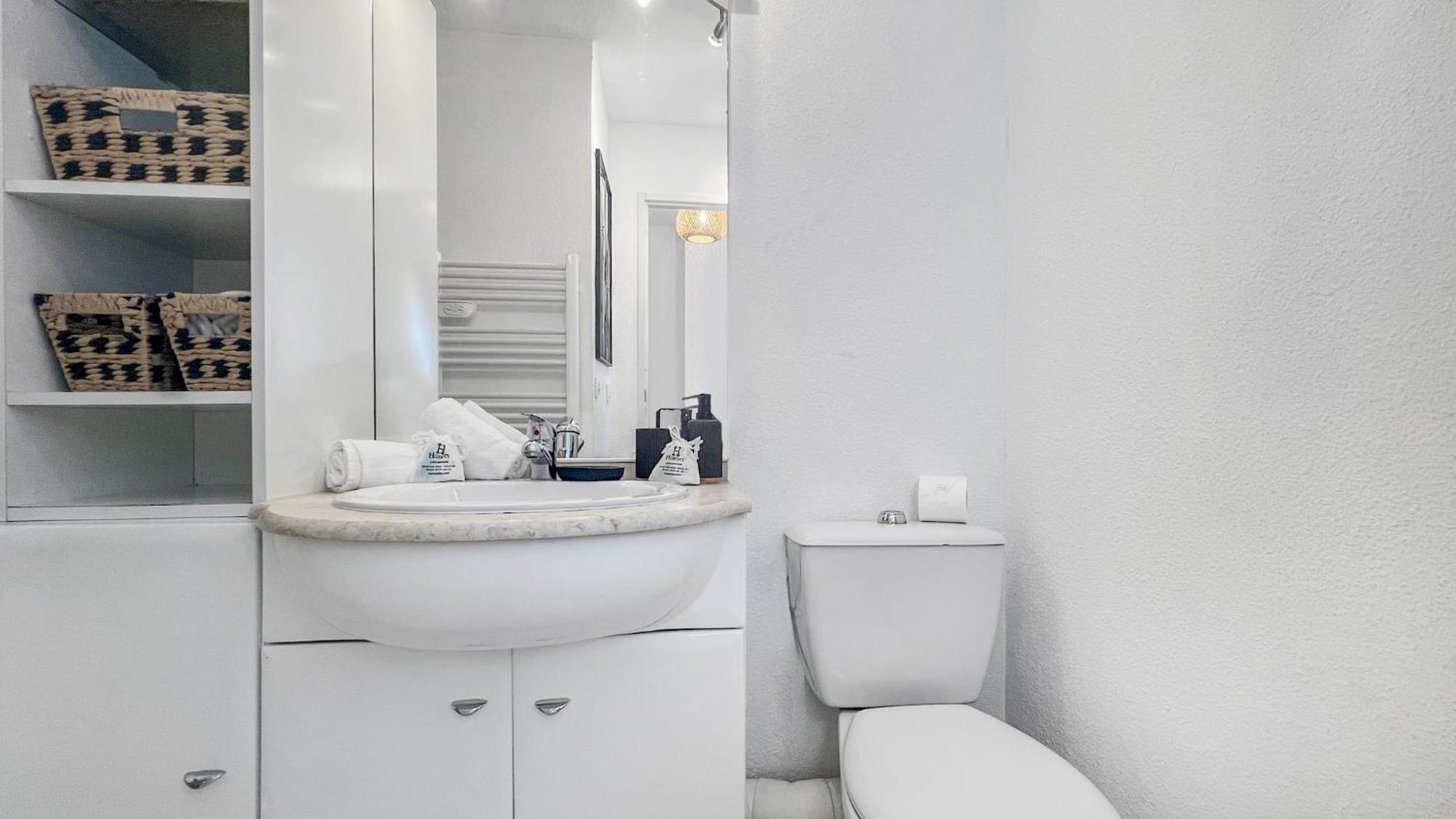 Homey Wild - Proche Gare Et Tram - Proche Centre - Balcon Prive - Parking Prive - Wifi Gratuit Annemasse Luaran gambar